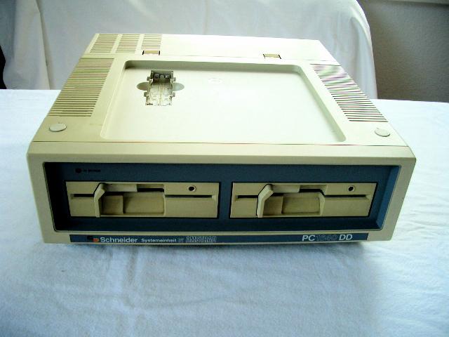 Schneider Amstrad PC 1640DD (1).JPG